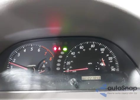 2004 Toyota Camry Le z USA, uszkodzony, nr VIN 4T1BE32K44U261071